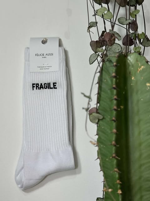 FELICIE AUSSI "<br>" FRAGILE